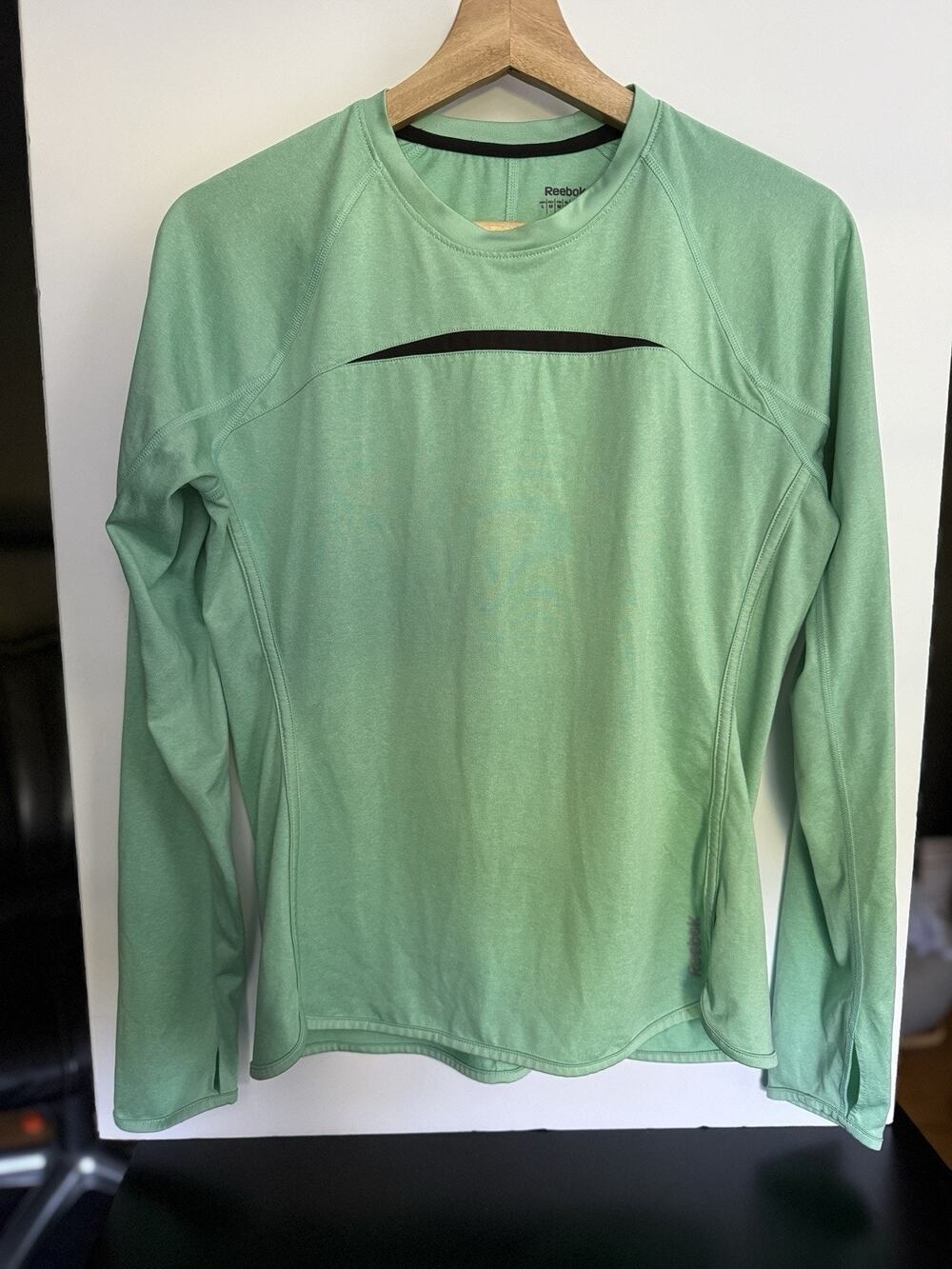 Reebok PlayDry Womens M Mint Green Long Sleeve Athletic Running Shirt Top